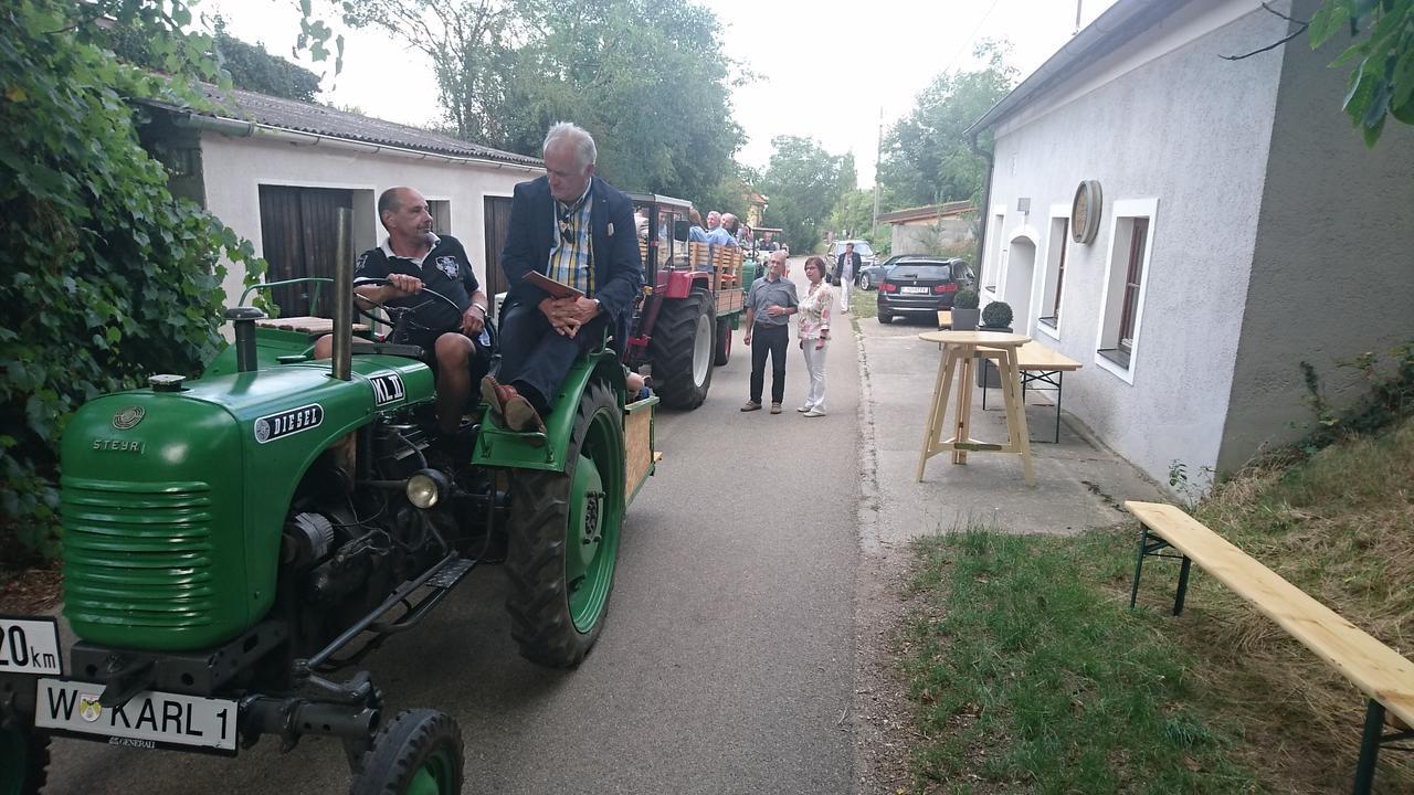 Weingut Familie Bauer Hotel Grossriedenthal Eksteriør billede